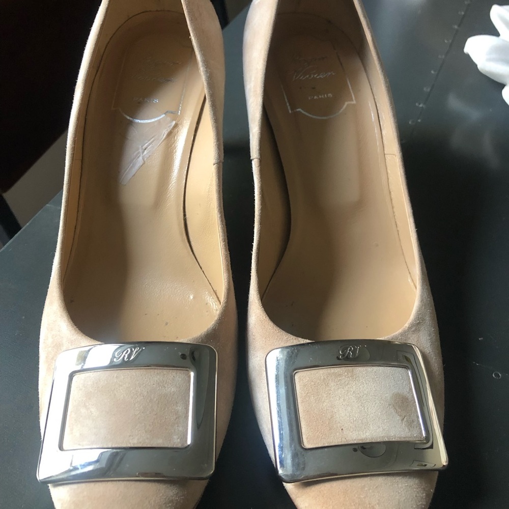 Roger Vickery Nude Suede Heel . (Worn) Sz 39